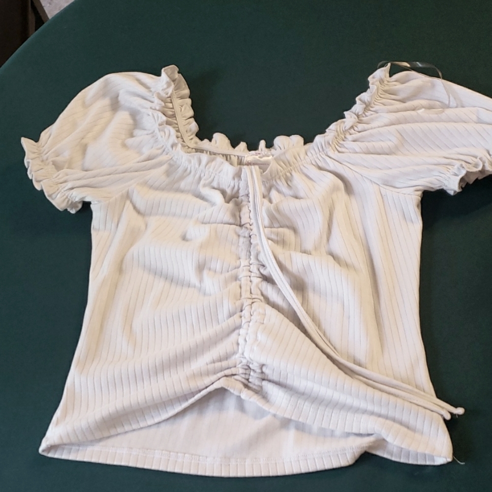 No boundaries, 7-9 medium, white